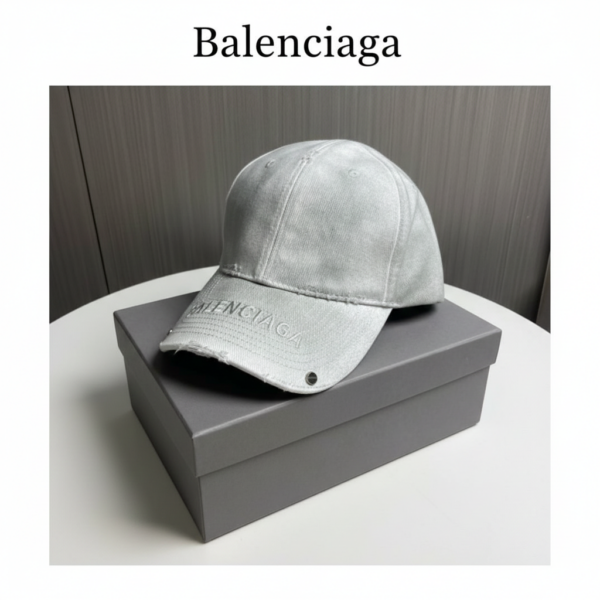 Кепка Balensiaga