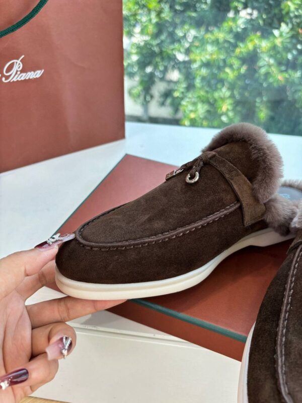 Лоферы без задника с мехом Loro Piana