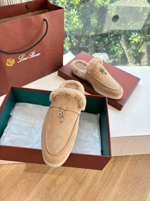 Лоферы без задника с мехом Loro Piana