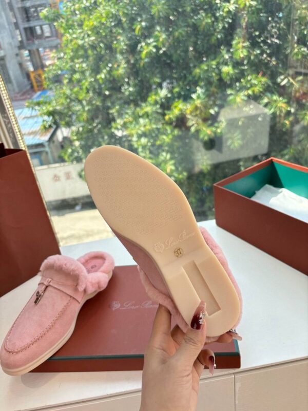 Лоферы без задника с мехом Loro Piana