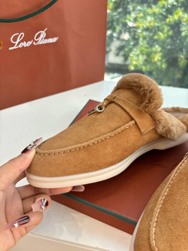 Лоферы без задника с мехом Loro Piana