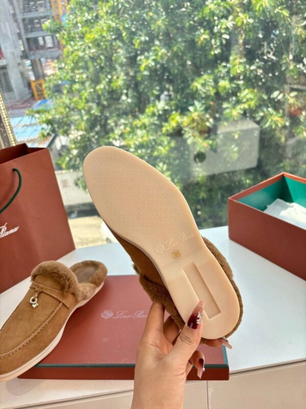 Лоферы без задника с мехом Loro Piana