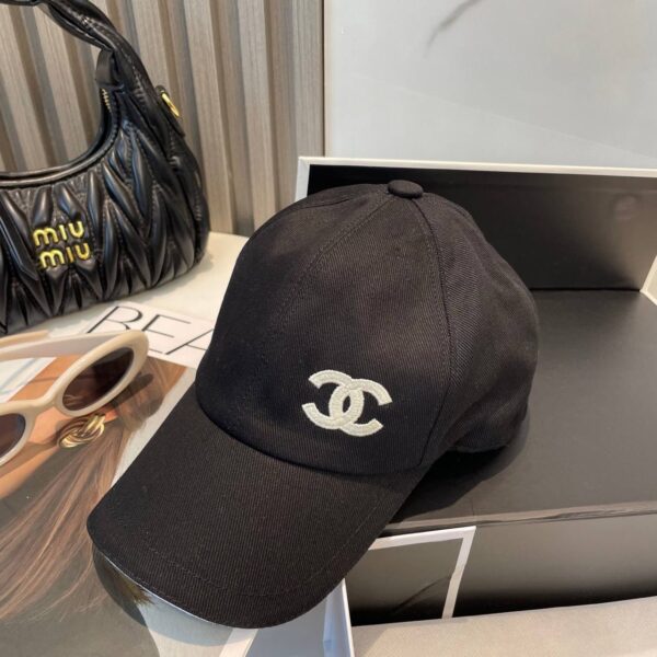 Кепка Chanel