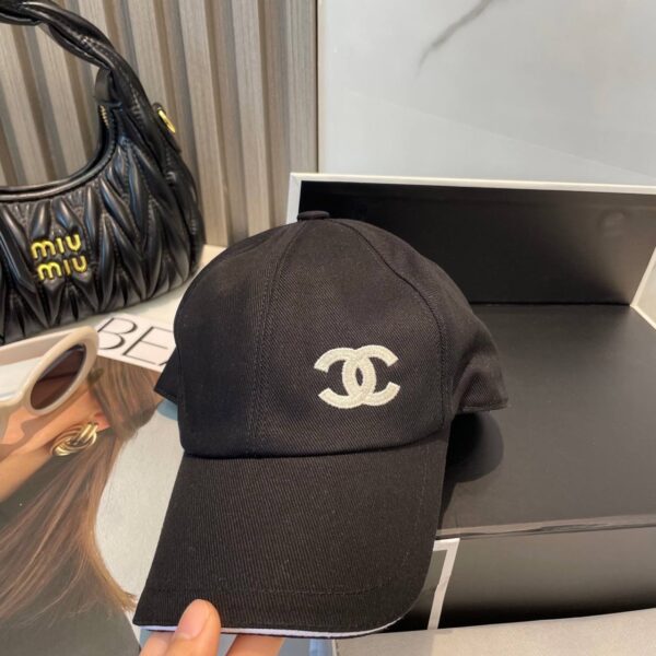 Кепка Chanel