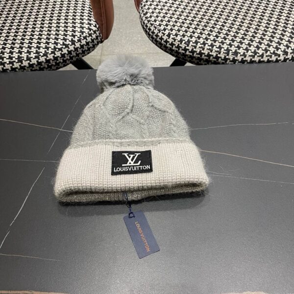 photo_2025-12-23_06-43-46 Шапка шерстяная Louis Vuitton