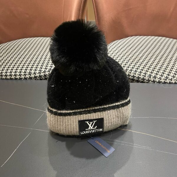 Шапка шерстяная Louis Vuitton