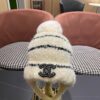 Шапка шерстяная с завязками Chanel