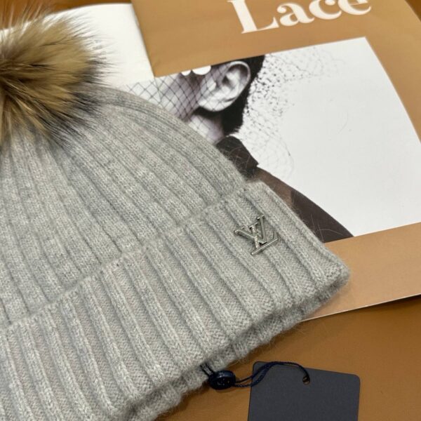 Шапка шерстяная Louis Vuitton