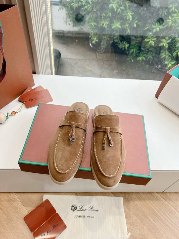 Лоферы-мюли замшевые Loro Piana