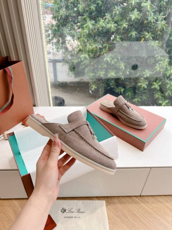 Лоферы-мюли замшевые Loro Piana