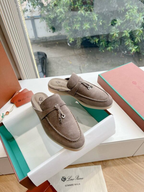 Лоферы-мюли замшевые Loro Piana