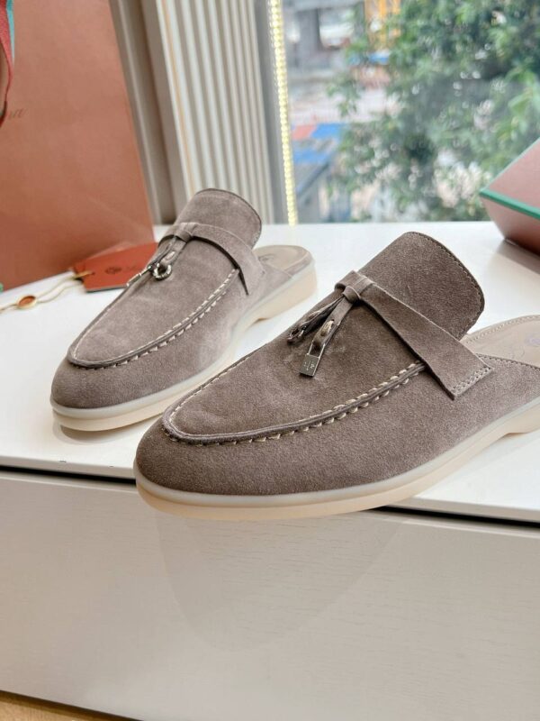 Лоферы-мюли замшевые Loro Piana