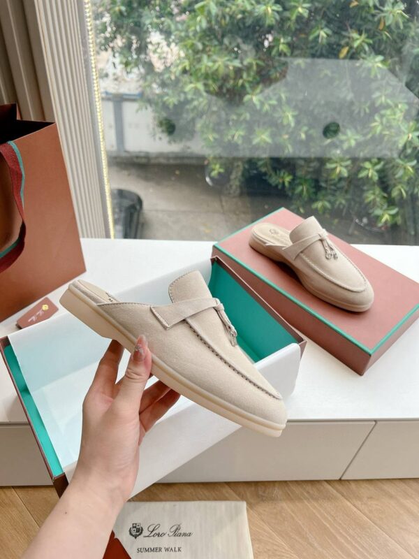 Лоферы-мюли замшевые Loro Piana