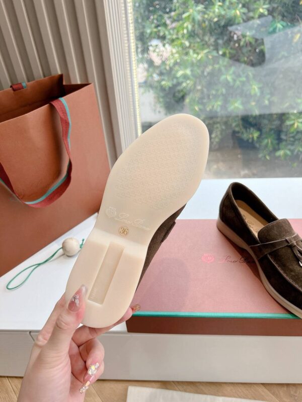 Лоферы замшевые Loro Piana