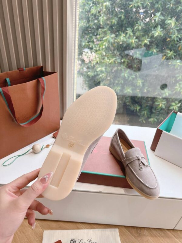 Лоферы замшевые Loro Piana