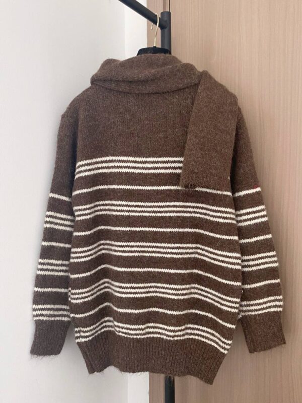 Джемпер мохеровый Chanel