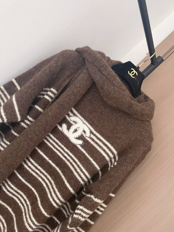 Джемпер мохеровый Chanel