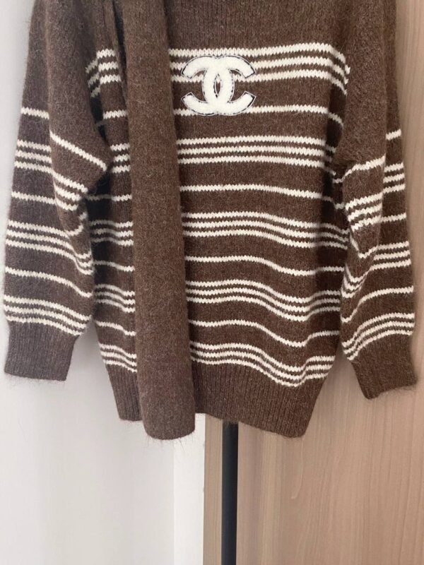Джемпер мохеровый Chanel