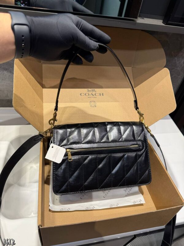 Сумка Chain Tabby Coach