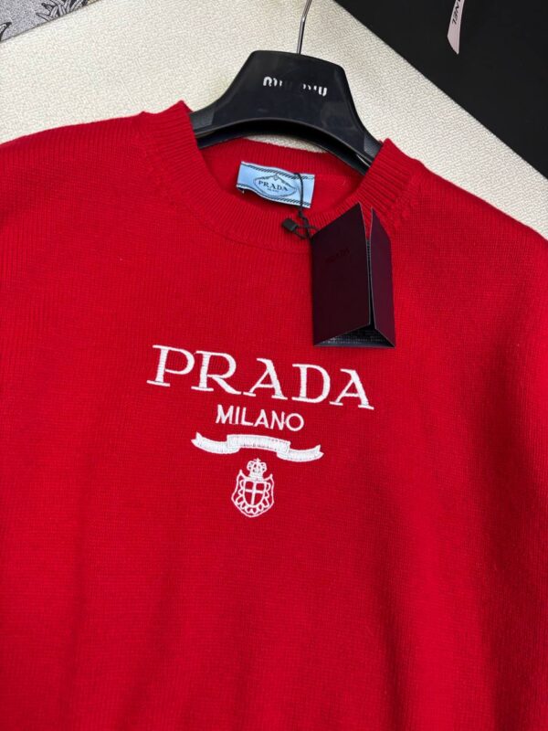 Футболка кашемировая Prada