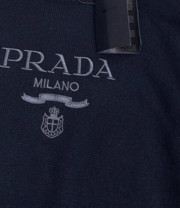 photo_2026-01-04_11-52-58 Футболка кашемировая Prada