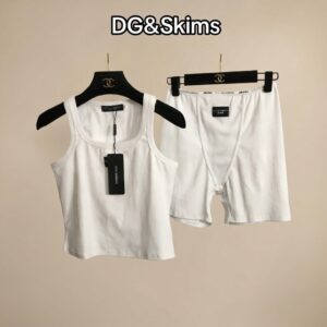 4c5f7c06-2f6e-4421-ba95-1370254389c1 Комплект белья DG&Skims