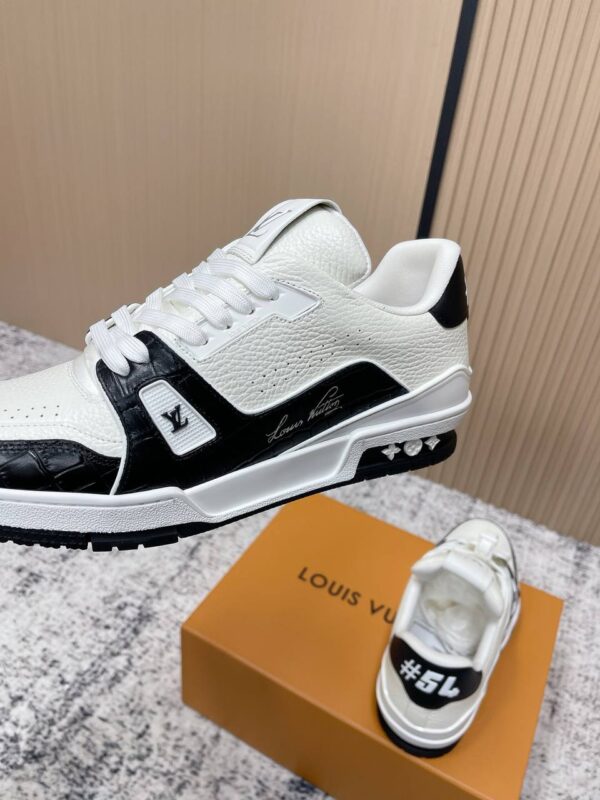 Кроссовки низкие Louis Vuitton