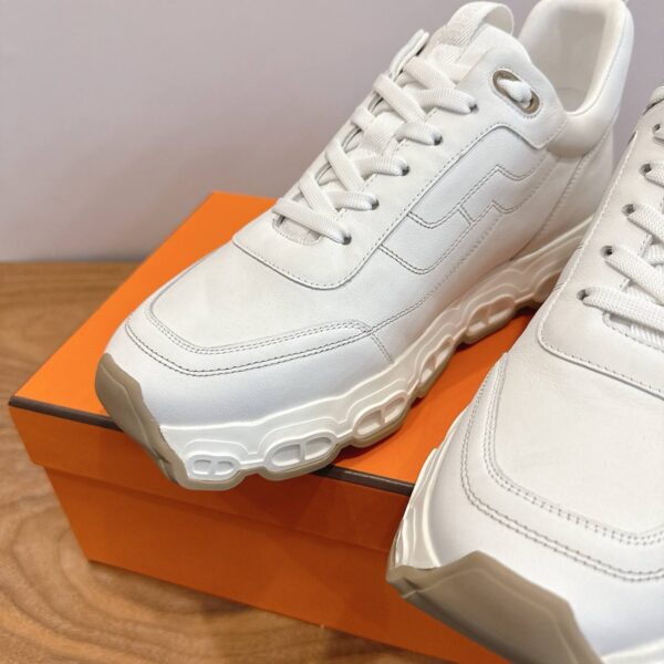 photo_2026-01-05_16-11-12 Кроссовки Hermes