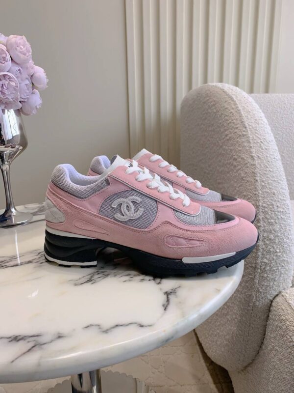 Кроссовки на каблуке Chanel