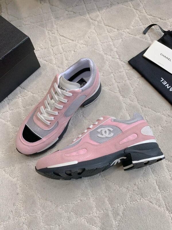 Кроссовки на каблуке Chanel