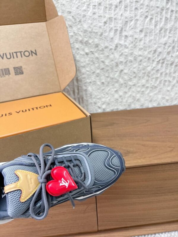 photo_2026-01-06_11-43-26 Кроссовки Louis Vuitton