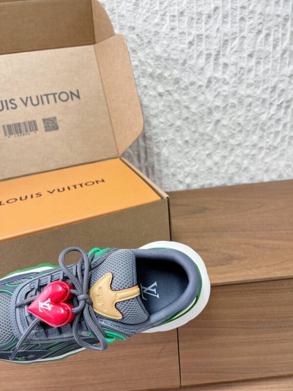photo_2026-01-06_11-46-42 Кроссовки Louis Vuitton