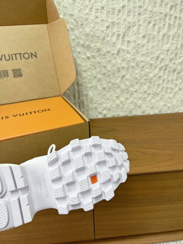 photo_2026-01-06_12-10-20 Кроссовки Louis Vuitton