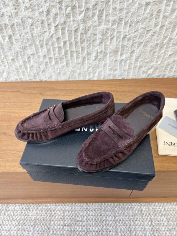 Лоферы замшевые YSL