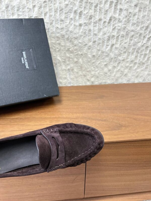 Лоферы замшевые YSL