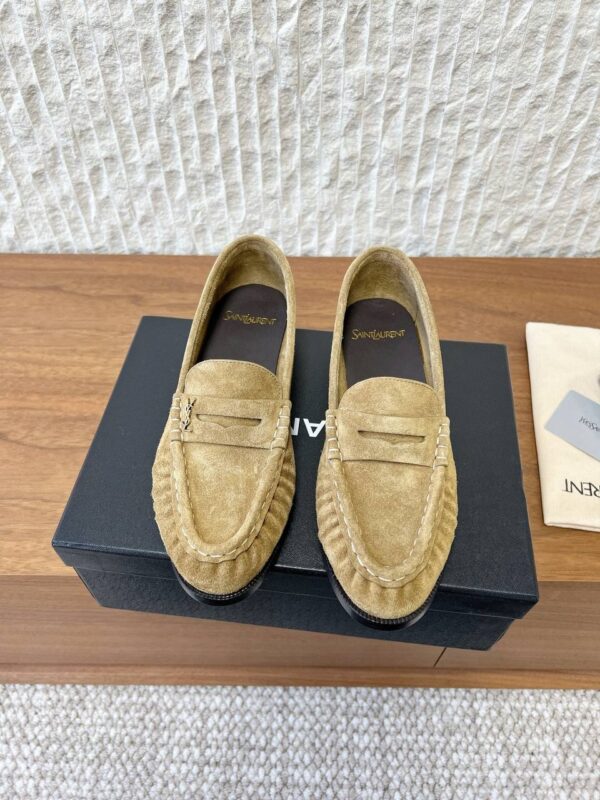 Лоферы замшевые YSL