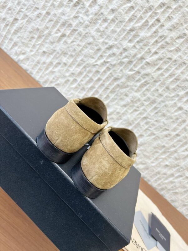 Лоферы замшевые YSL