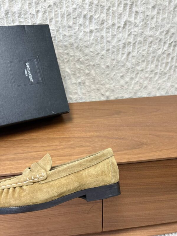 Лоферы замшевые YSL