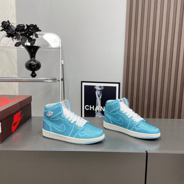 Кроссовки высокие Nike Air