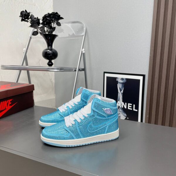 Кроссовки высокие Nike Air