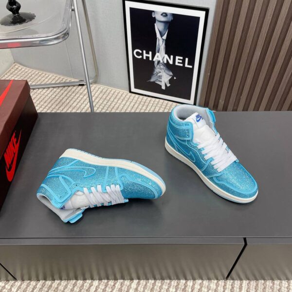 Кроссовки высокие Nike Air