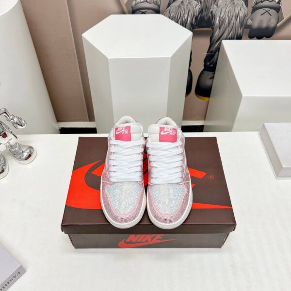 Кроссовки Nike Air