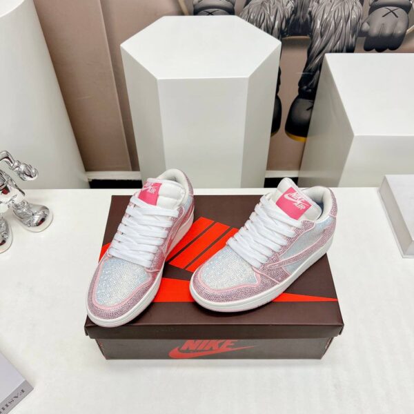 Кроссовки Nike Air