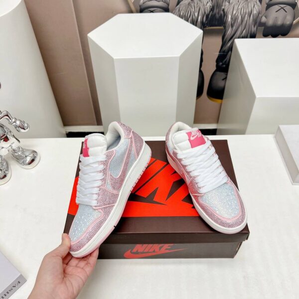 Кроссовки Nike Air