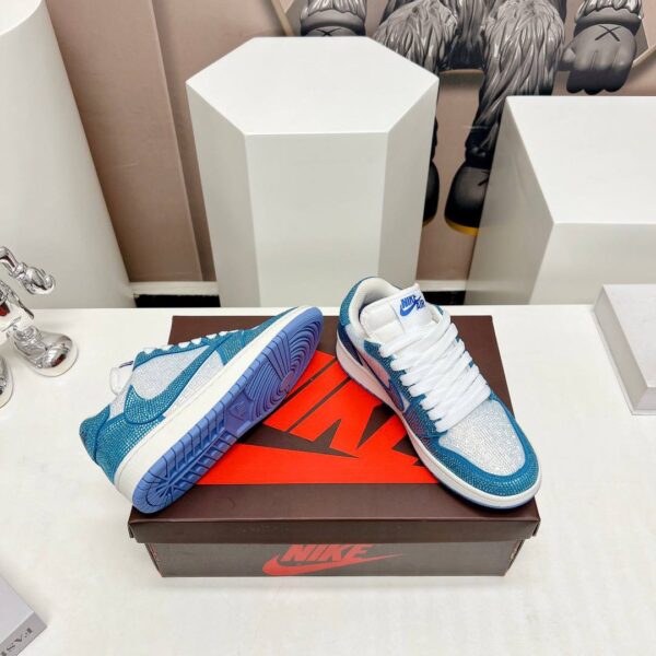 Кроссовки Nike Air