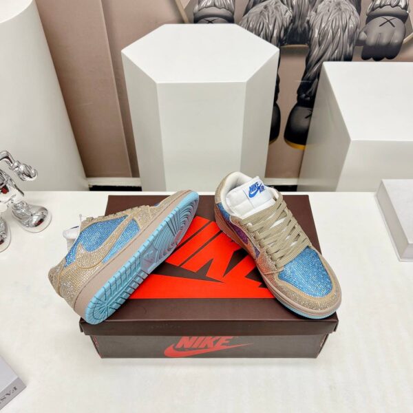 Кроссовки Nike Air