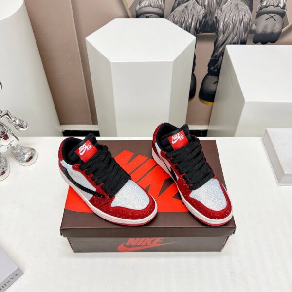 Кроссовки Nike Air