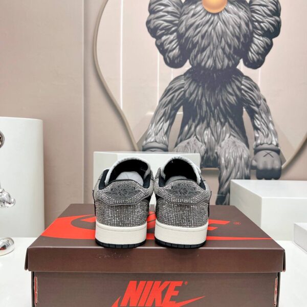 Кроссовки Nike Air