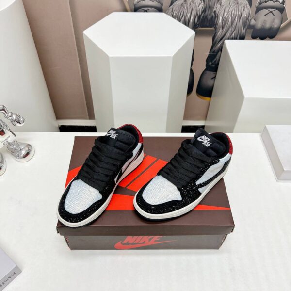 Кроссовки Nike Air