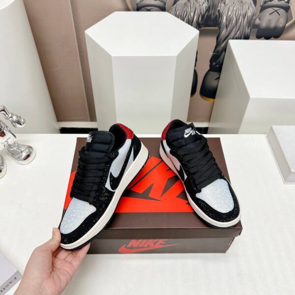 Кроссовки Nike Air